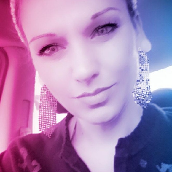 Meet your Posher, Lisa marie - Picture 8 of 8